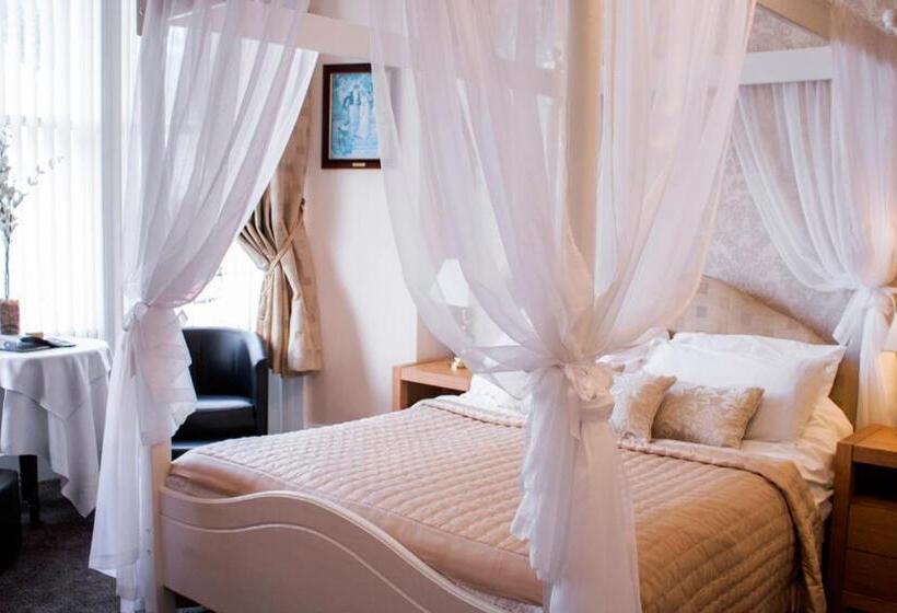 高级大房间, The Clovelly