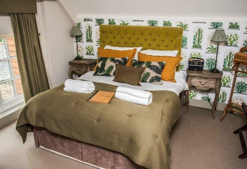 غرفة ديلوكس عائلية, The Swan Inn