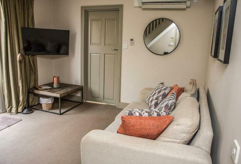 غرفة ديلوكس عائلية, The Swan Inn