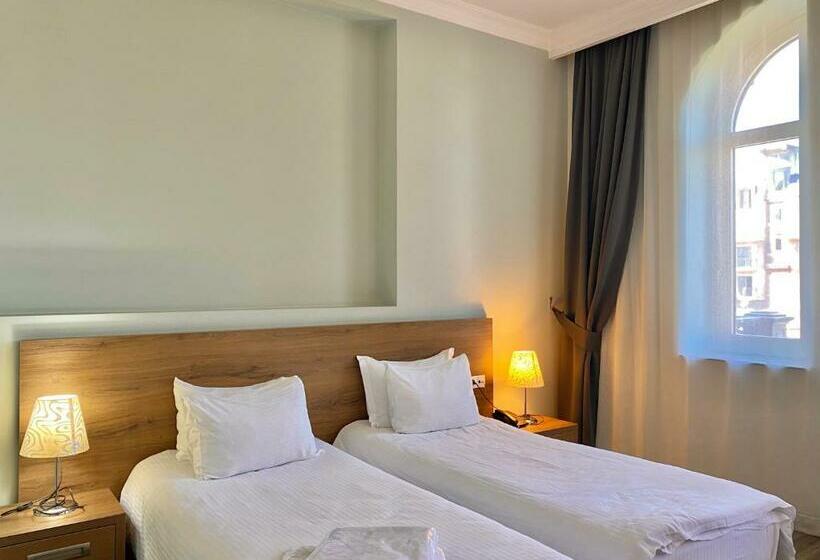 اتاق استاندارد, O. Galogre