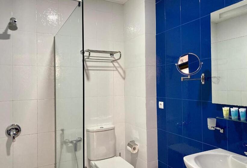 اتاق سوپریور, O. Galogre