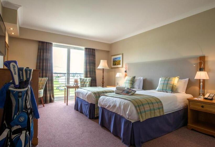 غرفة قياسية مطلة على ملعب الجولف, Carnoustie Golf Hotel  A Bespoke Hotel’