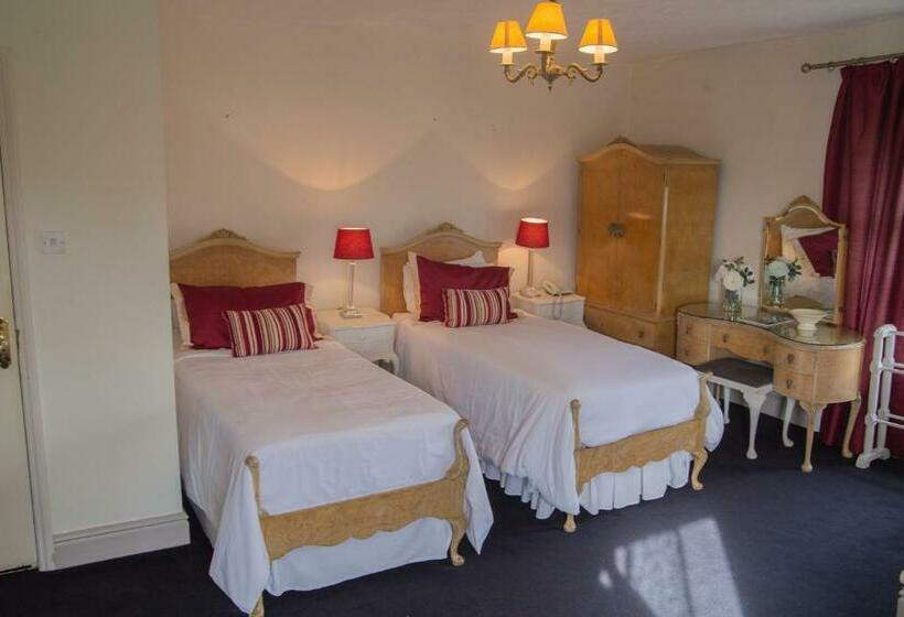 غرفة قياسية, Aylestone Court