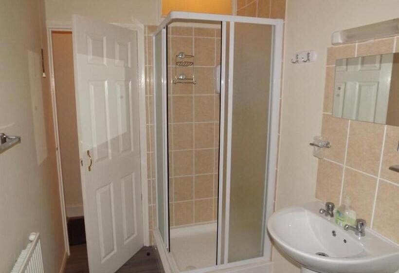 Номер Стандарт, Cleasewood Guest House