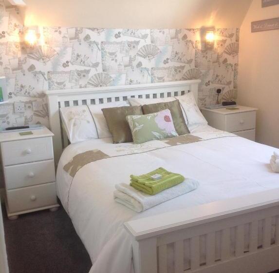 Номер Стандарт, Cleasewood Guest House