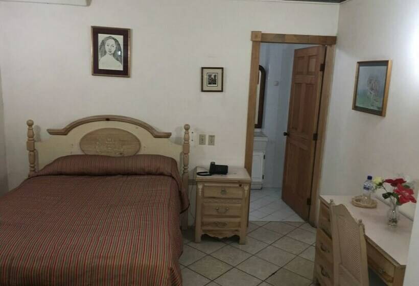 اتاق استاندارد یک نفره, Club Hotel Ida Maria