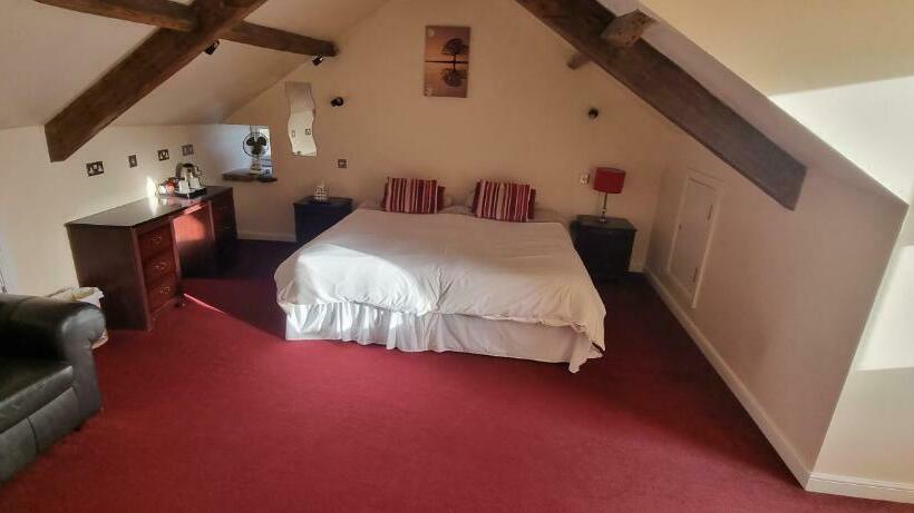 스탠다드 룸, Ecclefechan