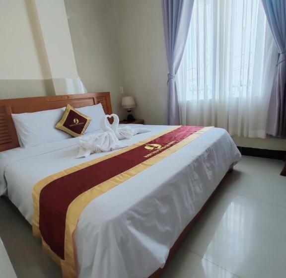 اتاق استاندارد, Kim Huong Quang