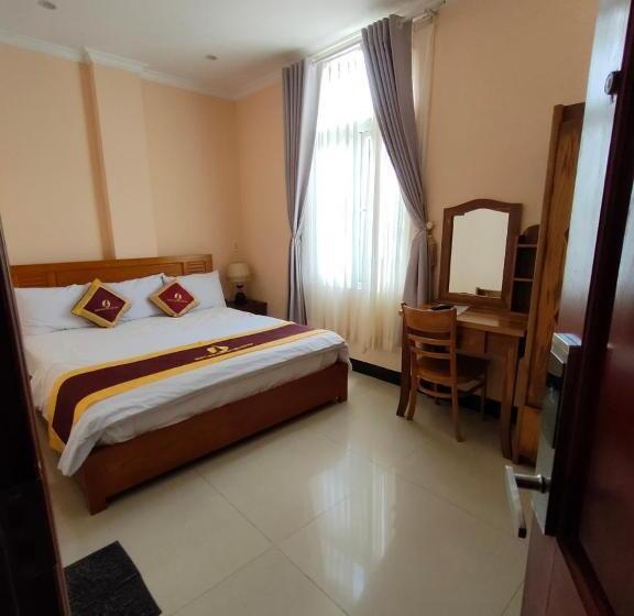 اتاق استاندارد, Kim Huong Quang