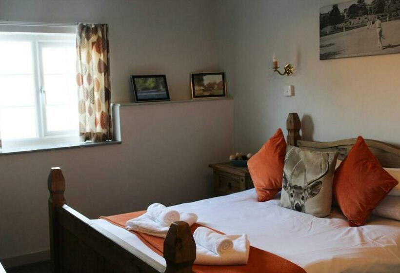 غرفة قياسية, Littledean House