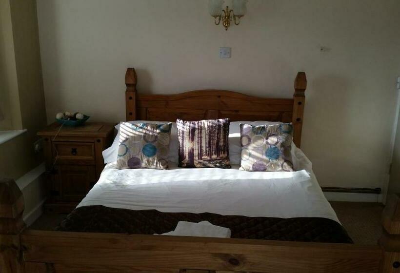Номер Стандарт, Littledean House