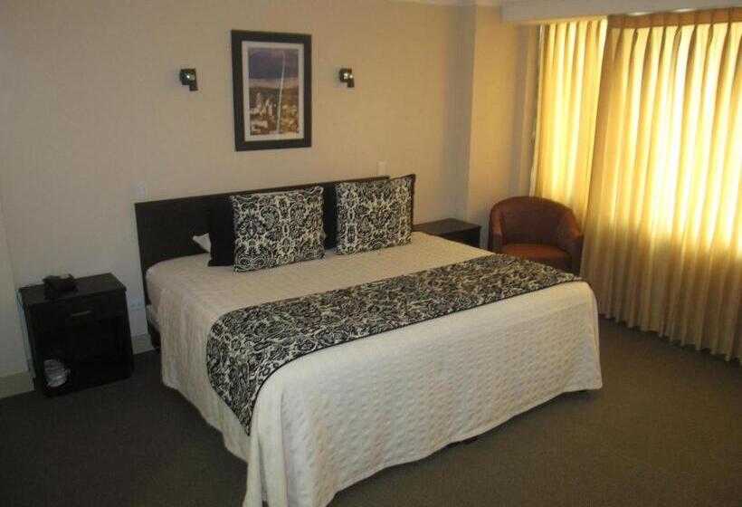 带大床的复式套间, Novalux