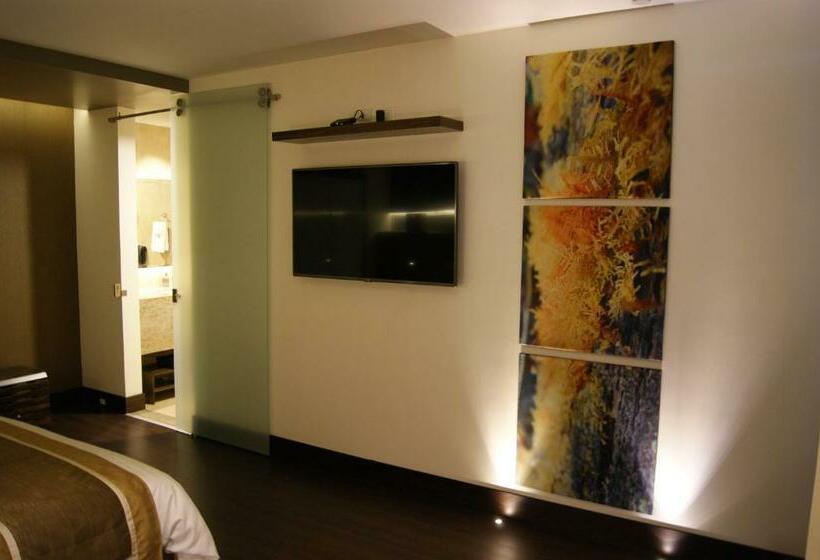 Номер Стандарт, Oro Verde Loja