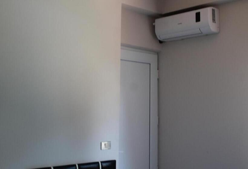 اتاق راحتی, Ponto