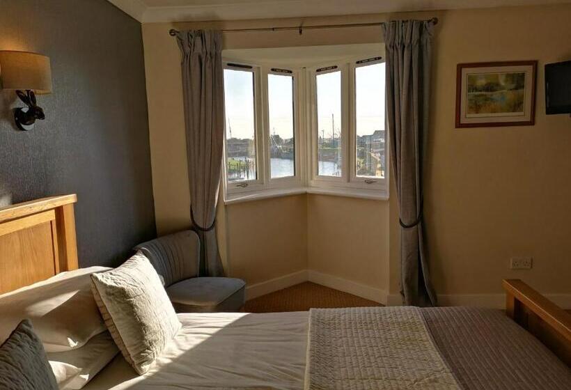 غرفة سوبيريور, The River Haven