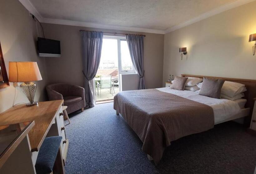 غرفة قياسية, The River Haven