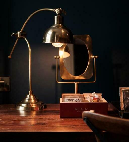 디럭스 룸 킹사이즈 침대, The White Star Tavern