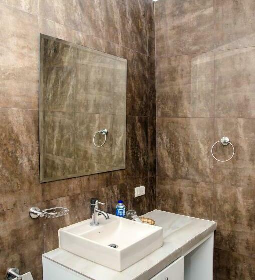 سوییت با چشمانداز دریا, Vistalmar