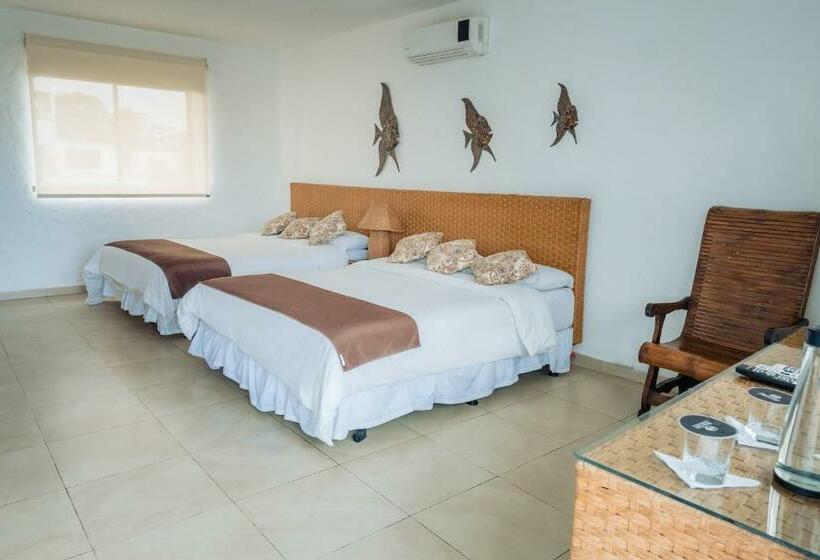 اتاق استاندارد چهار تخته با چشمانداز دریا, Vistalmar