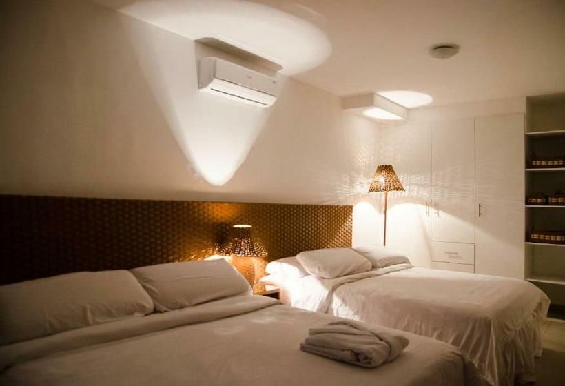 اتاق استاندارد چهار تخته با چشمانداز دریا, Vistalmar