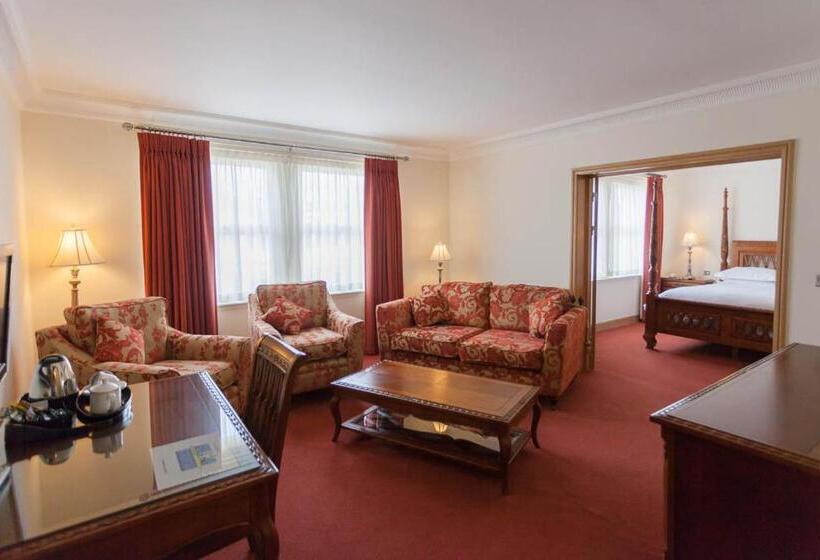 Люкс, Woodland House