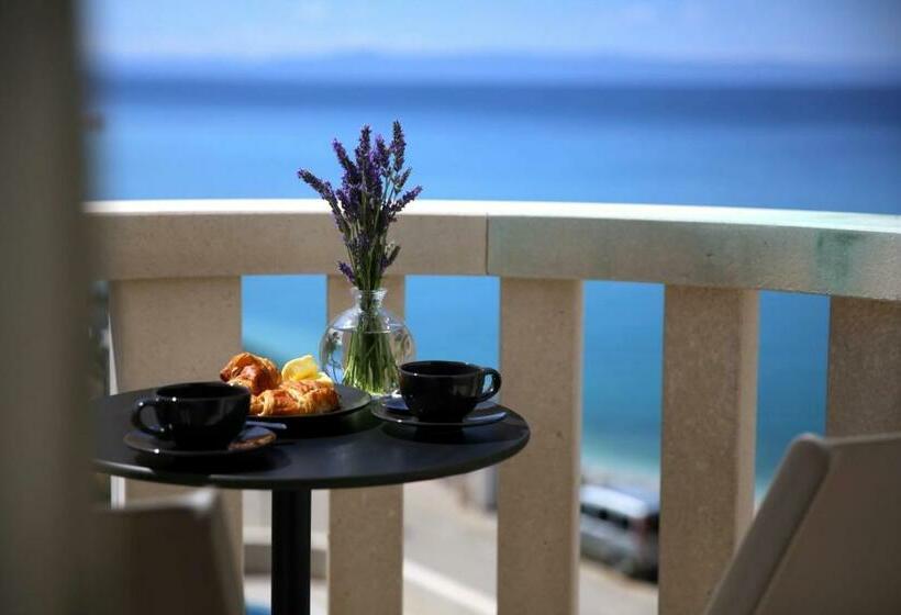 إستوديو قياسى مطل على البحر, Villa Verica