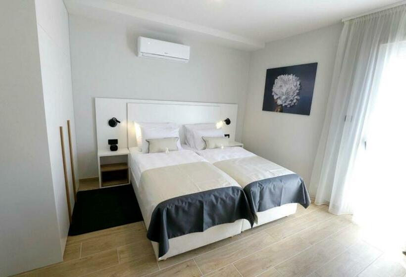 스탠다드 스튜디오 바다 전망, Villa Verica