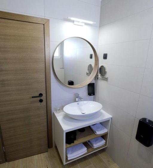 إستوديو قياسى, Villa Verica