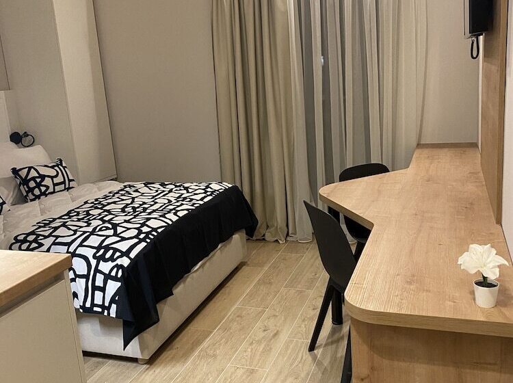 إستوديو قياسى, Villa Verica