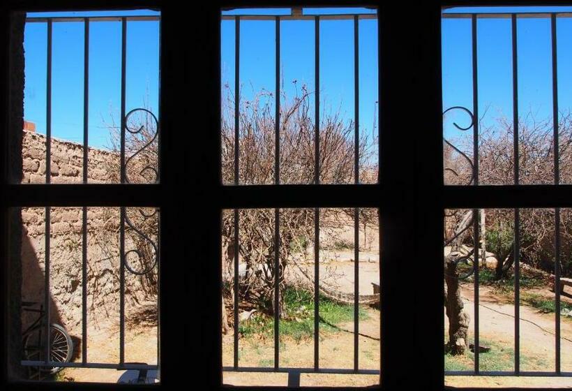 四人标准间, Inti Sayana