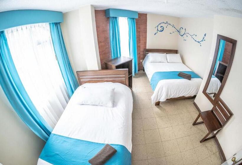 غرفه قياسيه سريرين مزدوجين, Tungurahua