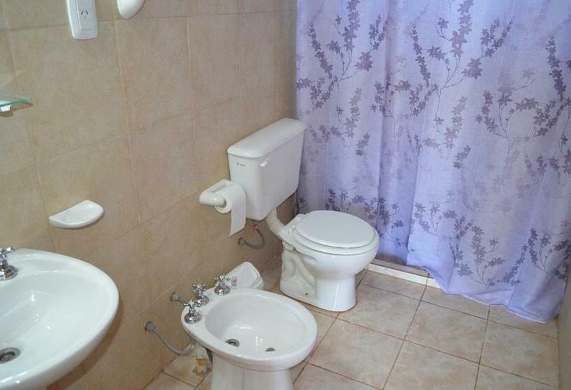 اتاق استاندارد سه نفره, Don Remo