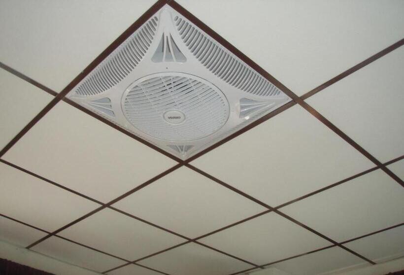 带山景的复式房间, Hostal Limoncocha