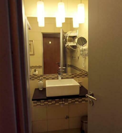 اتاق استاندارد یک نفره, Bed & Breakfast Garden40