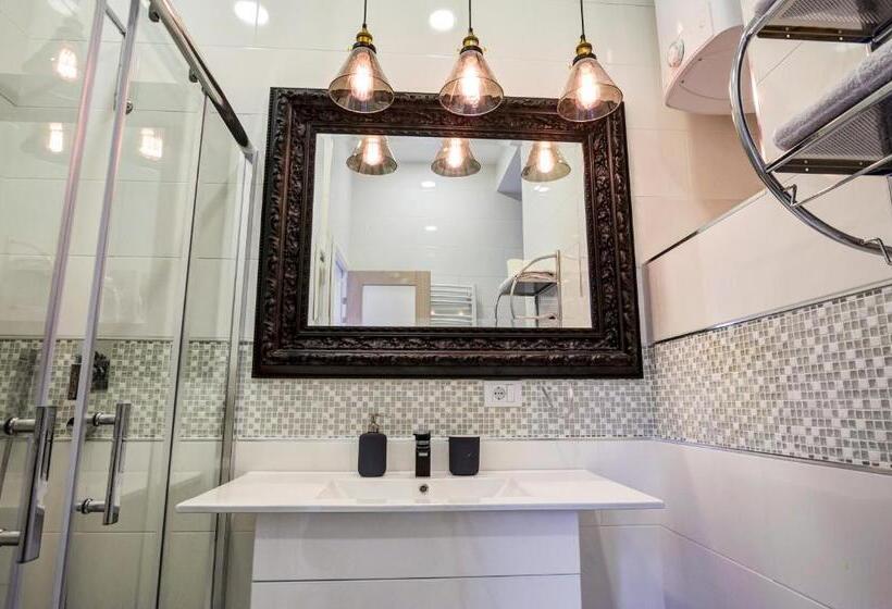 آپارتمان 1 خوابه با بالکن, Bed & Breakfast Garden40