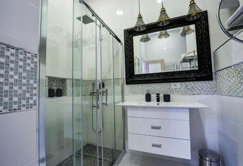 آپارتمان 1 خوابه با بالکن, Bed & Breakfast Garden40