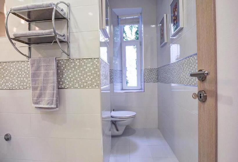 آپارتمان 1 خوابه با بالکن, Bed & Breakfast Garden40