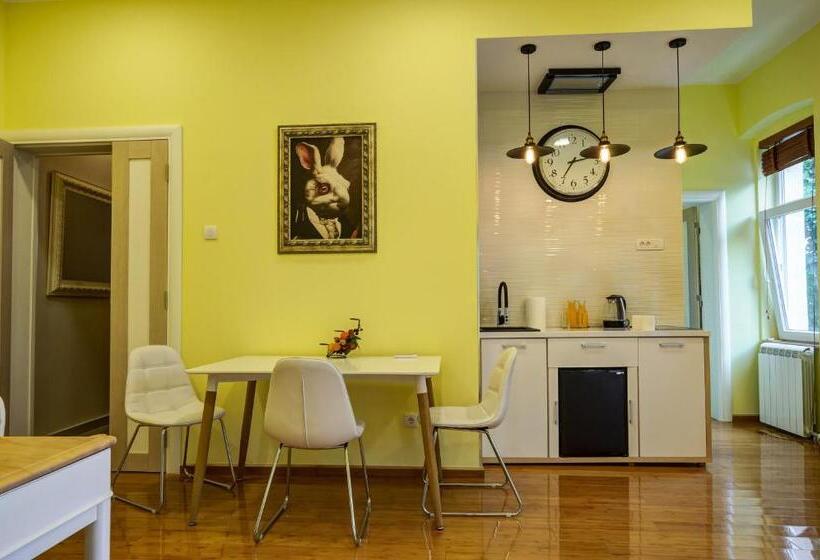 آپارتمان 1 خوابه با بالکن, Bed & Breakfast Garden40