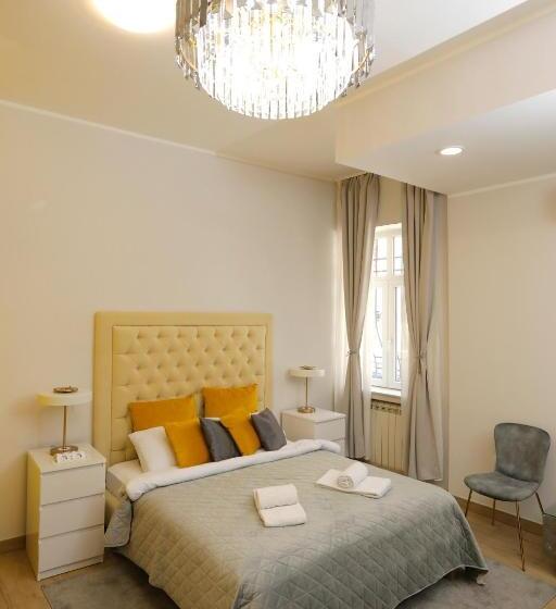 اتاق لوکس, Bed & Breakfast Garden40