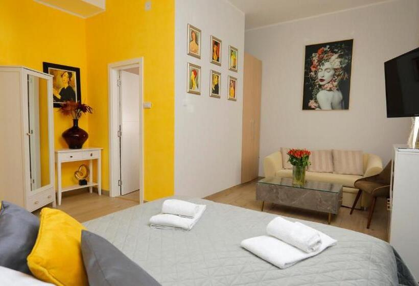 اتاق لوکس, Bed & Breakfast Garden40