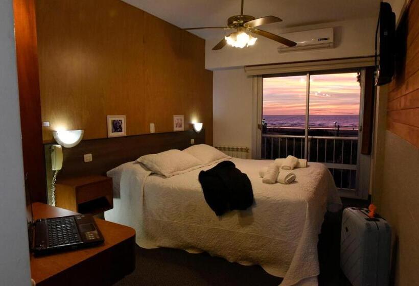 Номер Стандарт Вид на Море, Altair