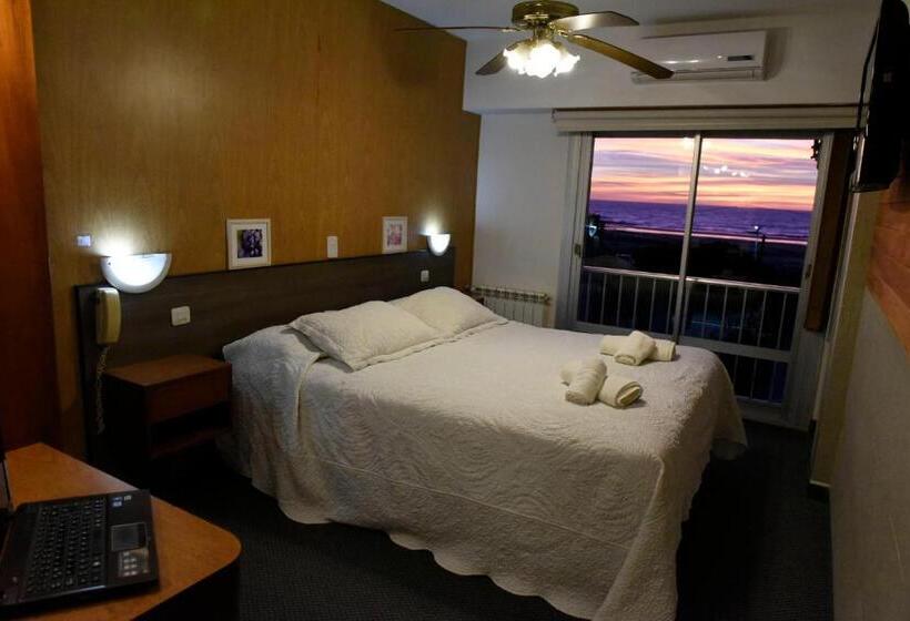 Номер Стандарт Вид на Море, Altair