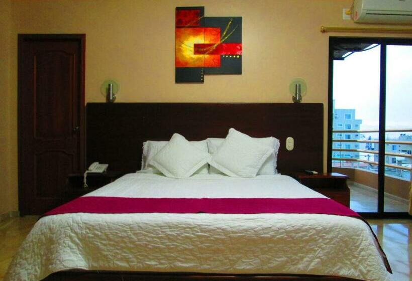 Junior Suite, Bucaneiro