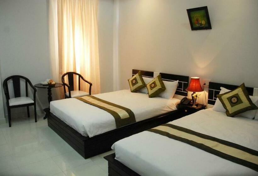 اتاق سوپریور, Hung Vuong