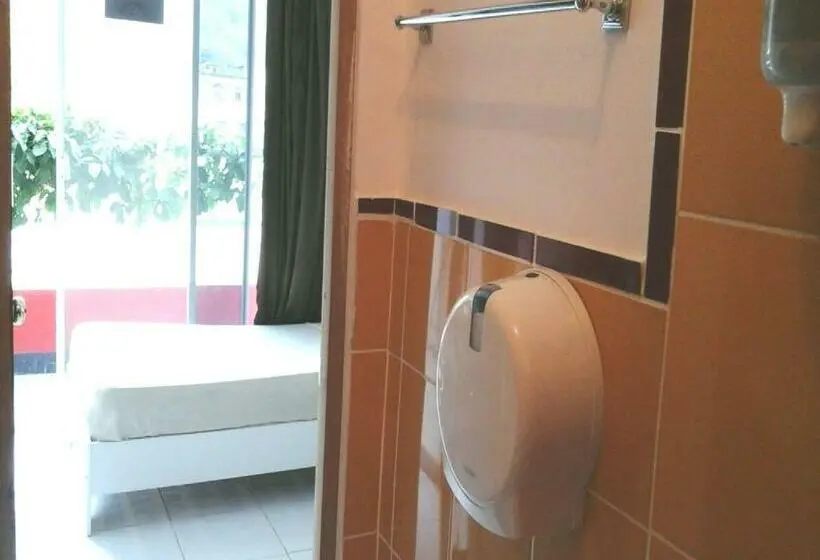 Standard Yhden Hengen Huone, Bahia B&b