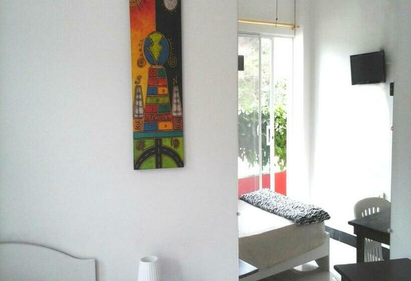 标准单人间, Bahia B&b