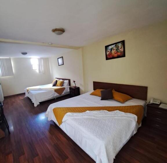 Standardrum, Mariscal Inn & Suites