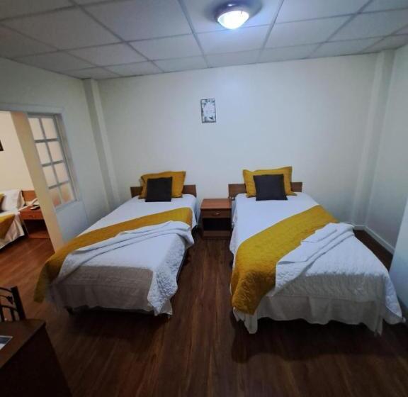Standard Trippelrum, Mariscal Inn & Suites