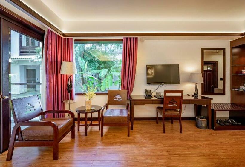 اتاق لوکس با چشم‌انداز باغ, Carmelina Beach Resort Ho Tram