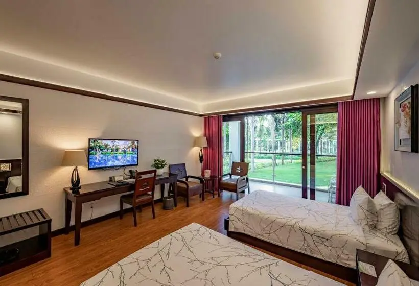 اتاق لوکس با چشم‌انداز باغ, Carmelina Beach Resort Ho Tram